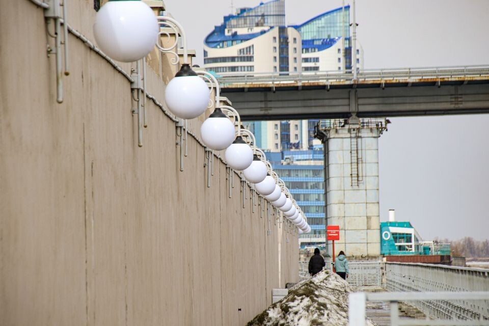    На берегу Оби. Барнаул. Весна. Источник: Виталий Барабаш