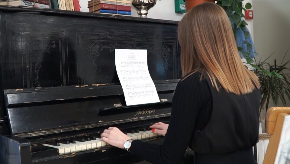    Игра на пианино. Источник: Толк