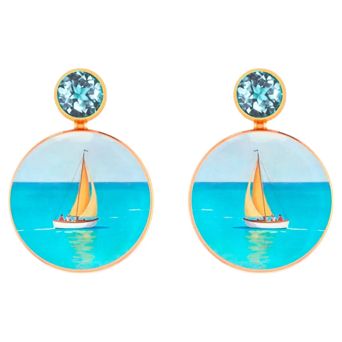 Серьги в морском стиле, с изображением парусников и яхт, украшенные топазами и перламутром.
