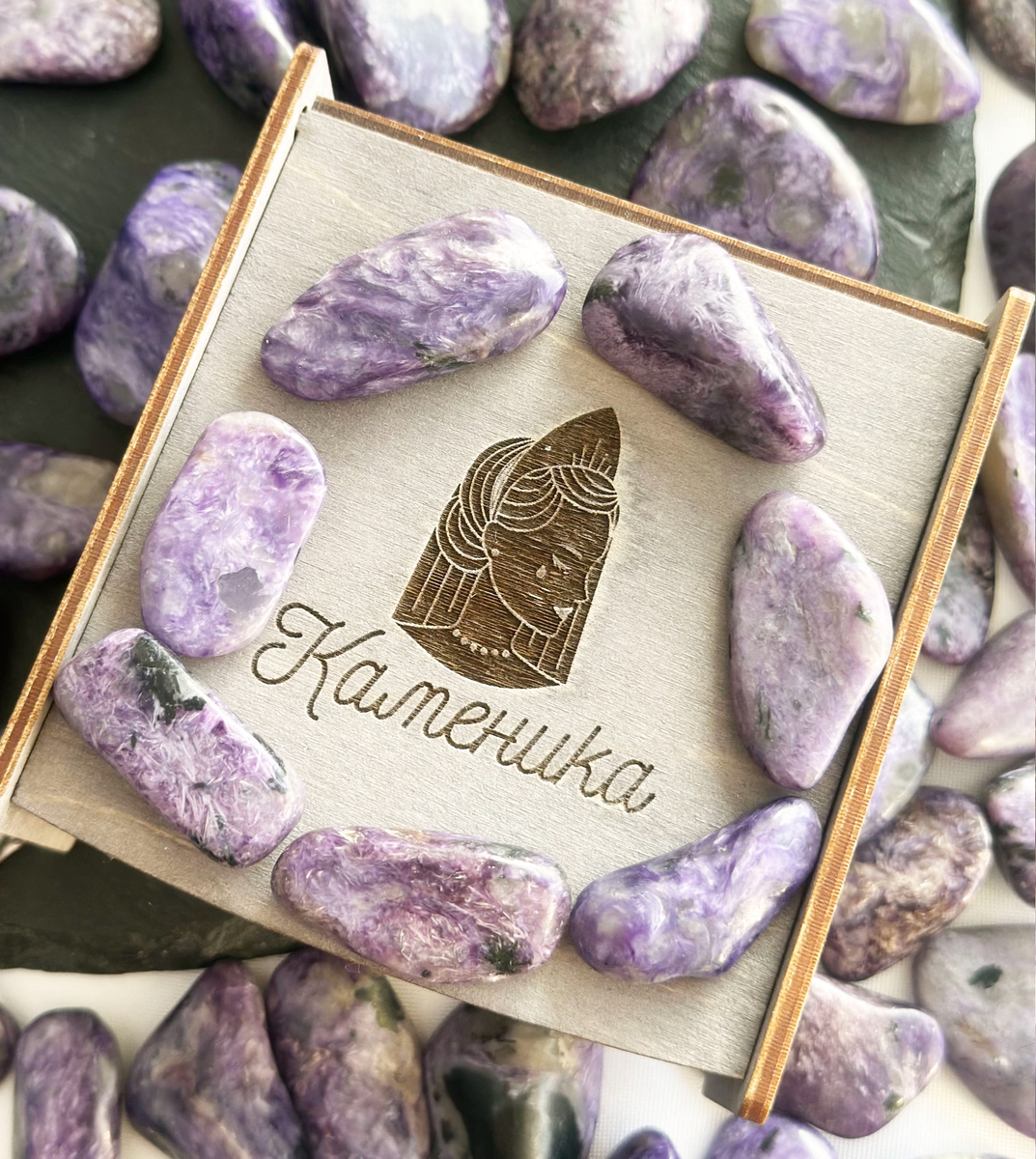 «Дикий» чароит