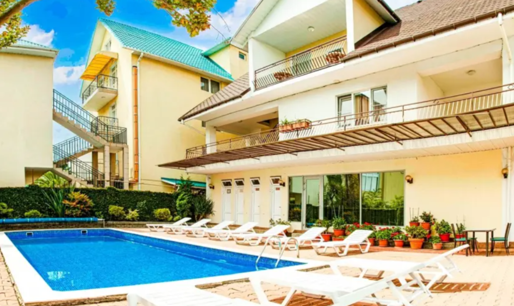 Честный обзор и отзыв гостевого дома Вилла Валентина в Адлере