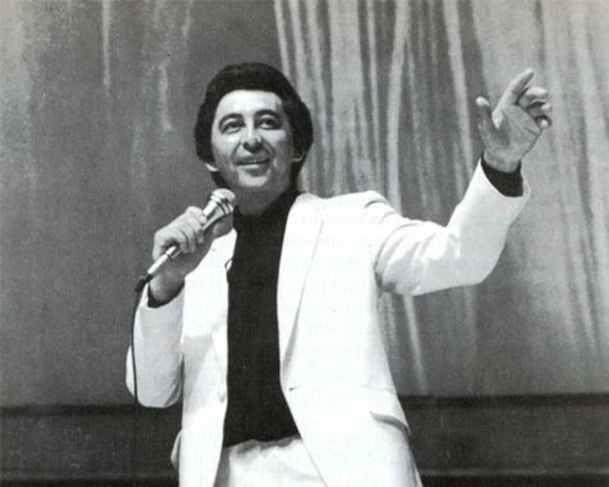 Певец Радик Гареев