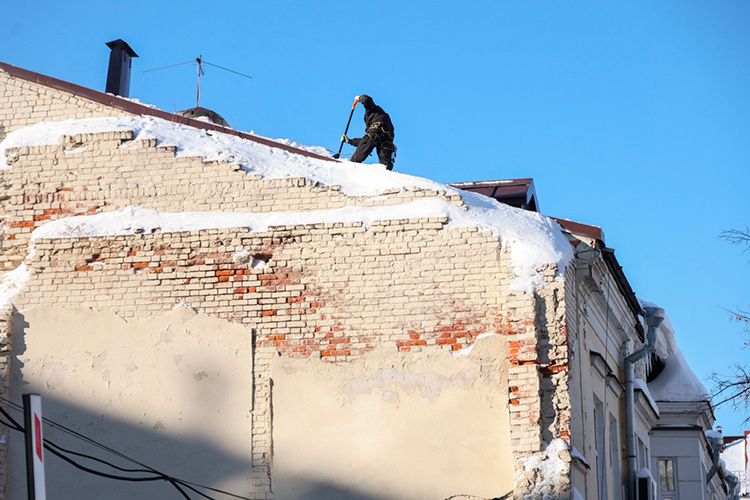    «Мы видим, к чему приводит наплевательское отношение к своим задачам и как может расцвести рядовая хрущевка, если подходить к делу с толком».   
Фото: «БИЗНЕС Online»