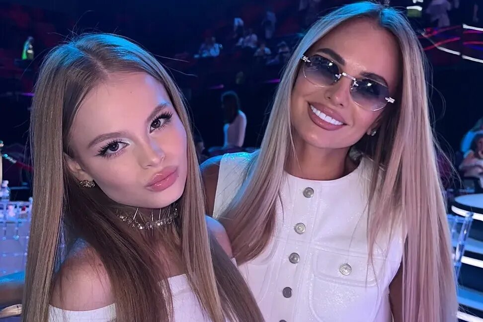     Бывшая жена Виталия Гогунского и мама Миланы Стар восстановилась после перелома позвоночника на катке в Лужниках