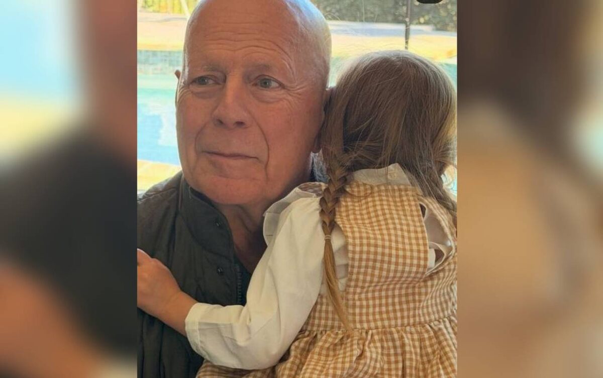    Редкие кадры: Деми Мур сняла Брюса Уиллиса с маленькой внучкой — фанаты растроганы