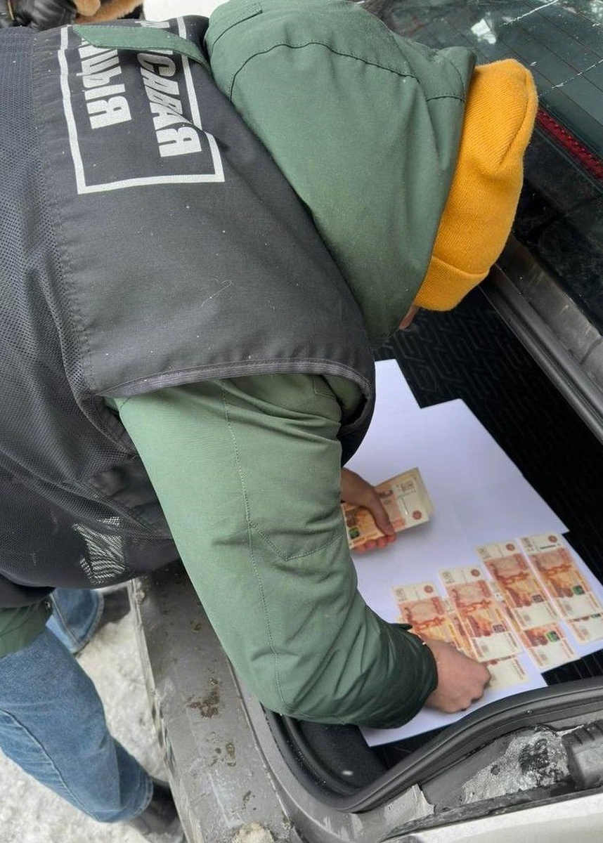    КГК Беларуси заявил о задержании главного ветврача птицефабрики за взятку. Фото: телеграм-канал КГК Беларуси
