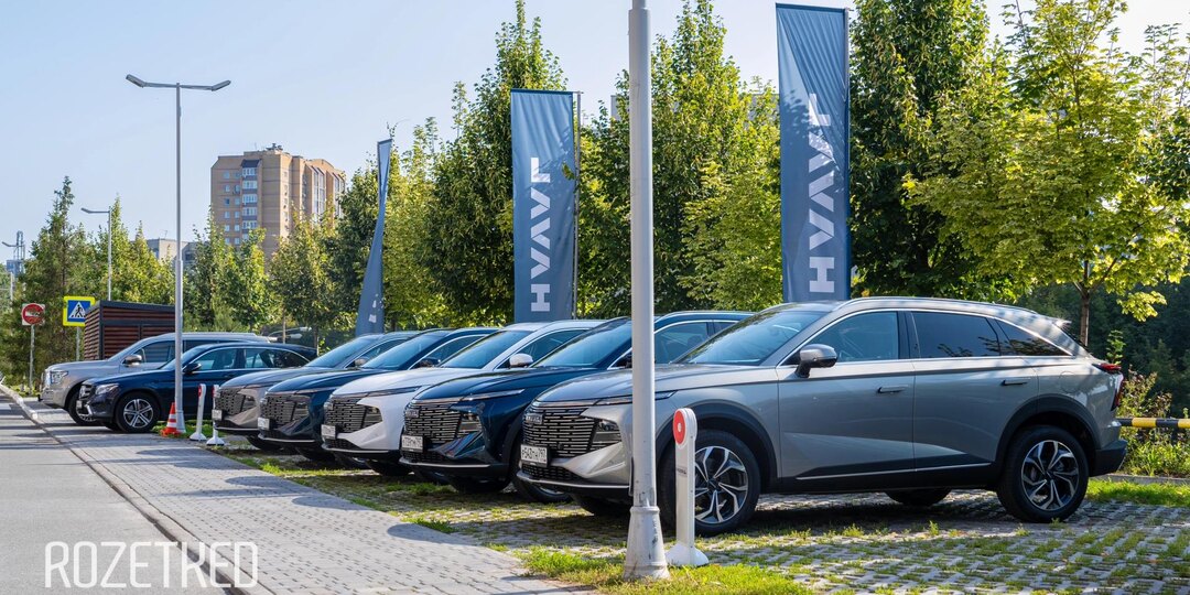 В список машин для такси в России добавили Haval и Tenet