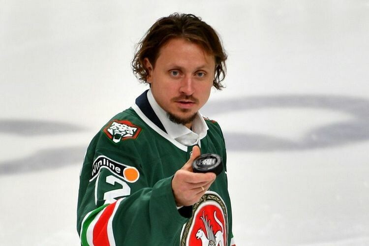    Михаил Глухов: «Я не из тех, кто закончил с хоккеем и больше не надевает форму».   
Фото: ak-bars.ru