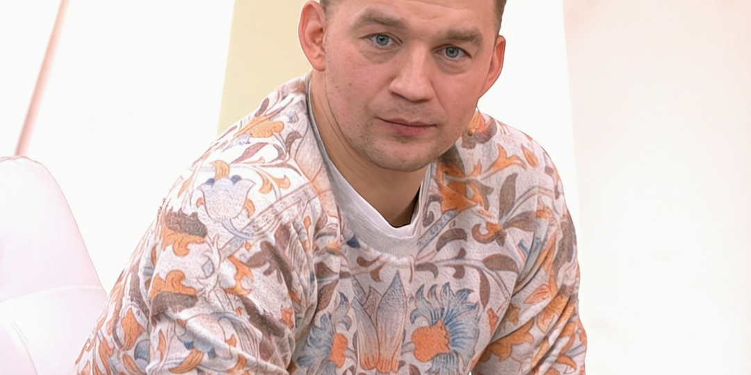 Потерял первенца, женился на девушке с экзотической внешностью: Как сегодня живет актер Алексей Демидов и его две дочери