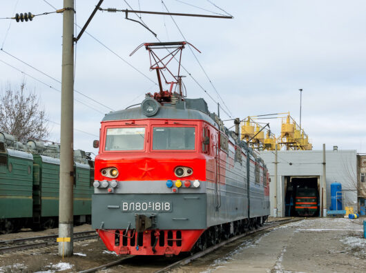    Электровоз ВЛ80 в локомотивном депо Батайск //Фото Лагутин И.Б., Wikimedia.com