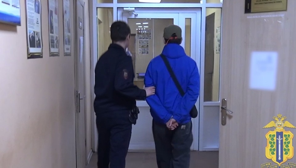    В отделении полиции липчанин дал признательные показания. Скриншот видео УМВД России по Липецкой области.