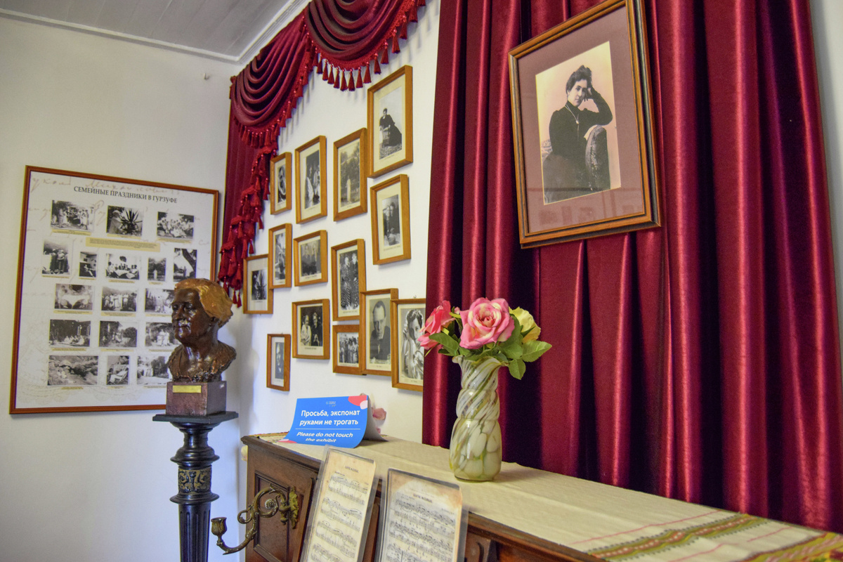 Дача Чехова в Гурзуфе // Туристический портал Республики Крым, Светлана Мальцева