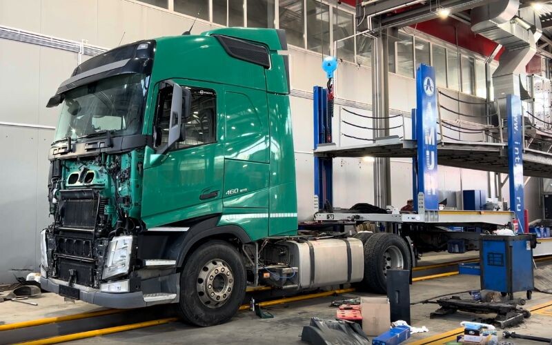 Volvo FH заехал на АТЦ ТРАк24