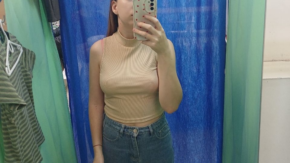 Подборка топов и футболок на теплую весеннюю погоду , а так же много других вещей из секонд хенда