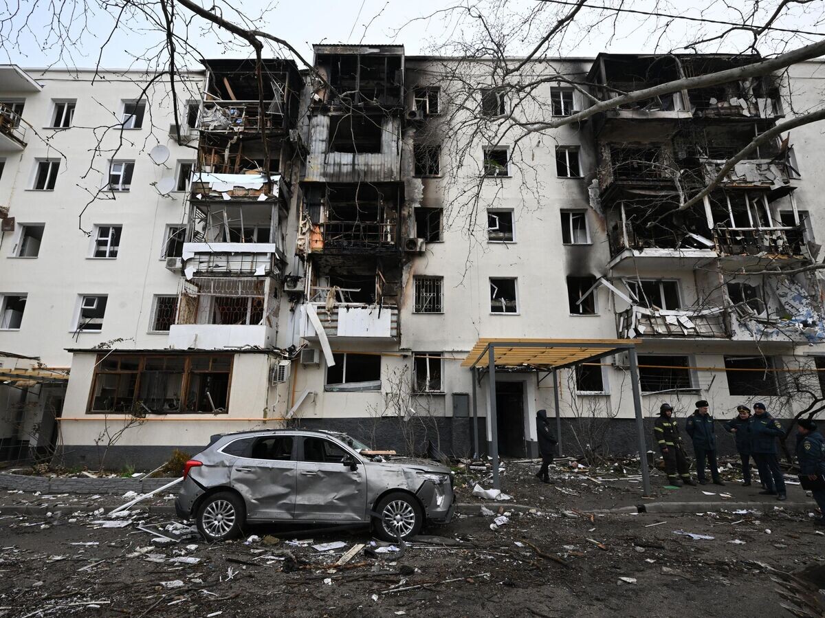    Последствия взрыва в жилом доме в Севастополе | © РИА Новости / Константин Михальчевский