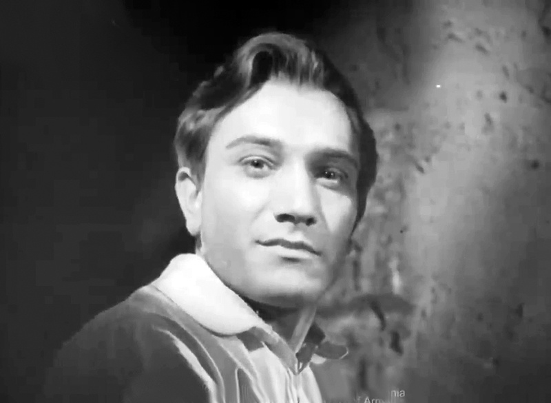 Фото: Армен Джигарханян, кадр из фильма "Перед восходом солнца"