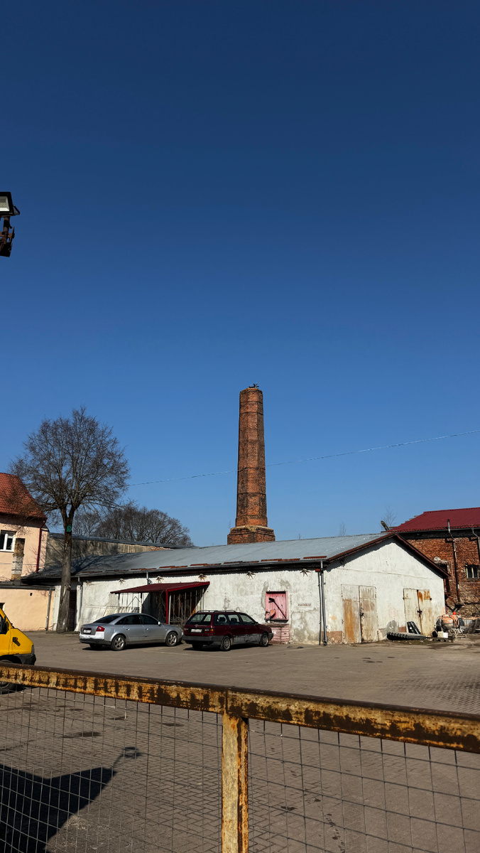 Эта труба на ул. Базарной-главный ориентир для поиска руин замка Тильзит