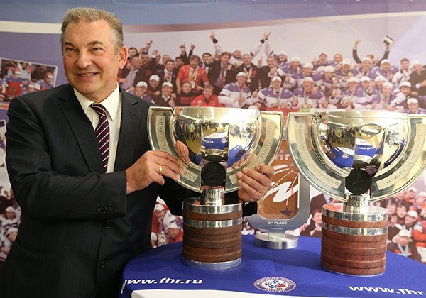    Президент Федерации хоккея России Владислав Третьяк во время общения с журналистами после отчетно-выборной конференции ФХР./Артем Коротаев/ИТАР-ТАСС