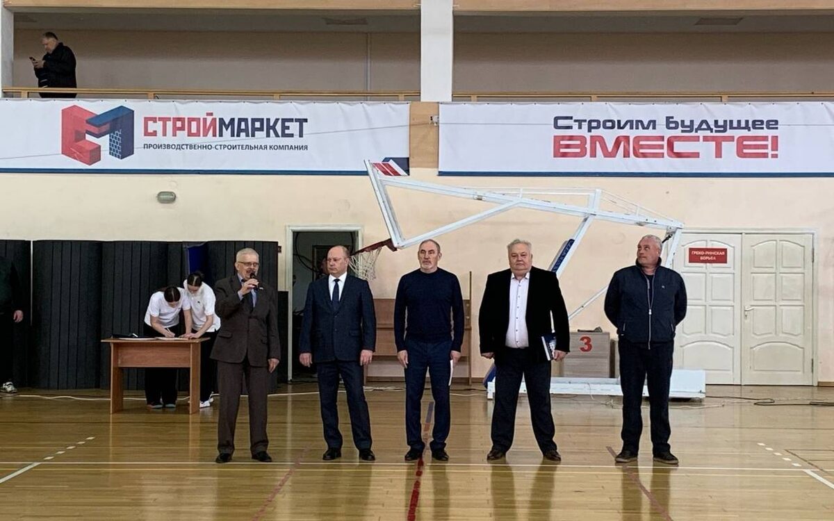    «Россошанское ДРСУ № 1» стало серебряным призером волейбольного турнира дорожников Фото – администрация Россошанского района