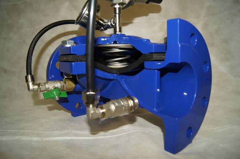 Рис. 1 клапан РКМ в разрезе.