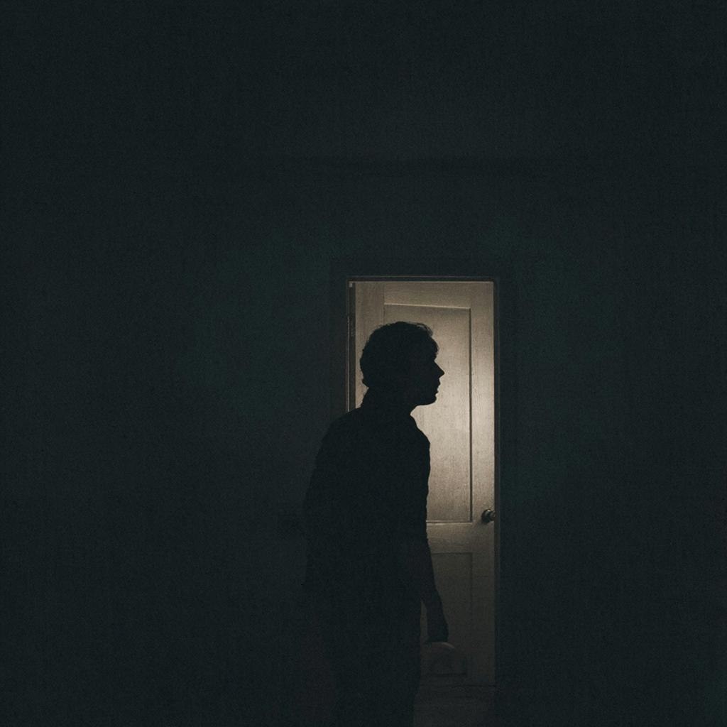 В тишине ночи даже шепот может показаться криком