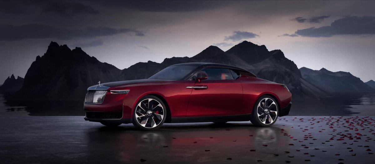     Rolls-Royce La Rose Noire Droptail