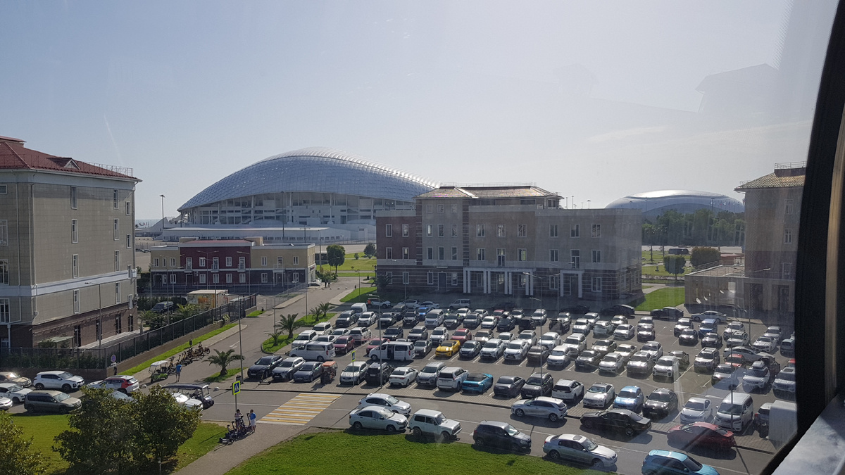 Небольшая парковка. Фото автора канала