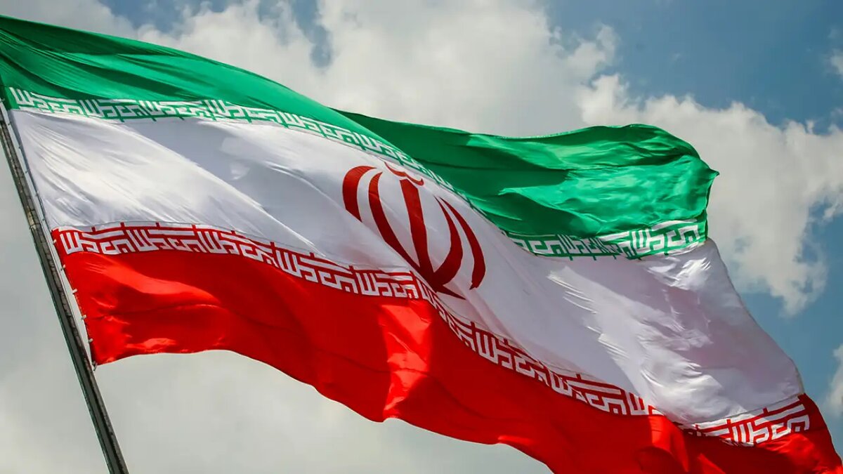    Государственный флаг Ирана. © unsplash.com / Akbar Nemati