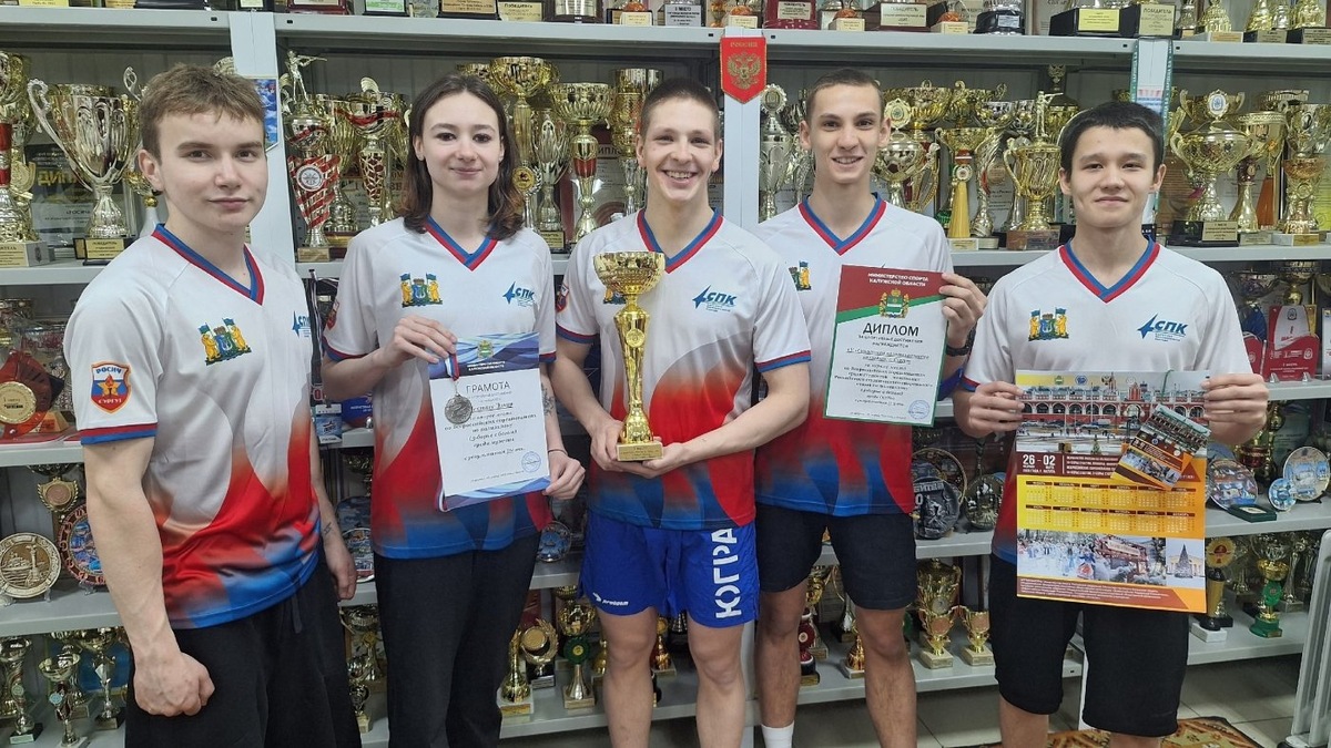    Югорские студенты победили во всероссийских соревнованиях по полиатлону