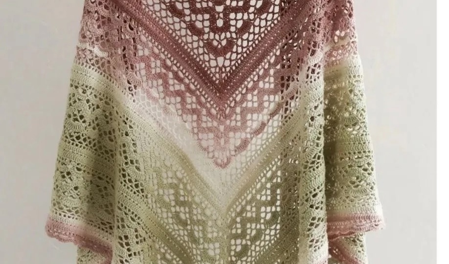 Уютные шали крючком со схемами