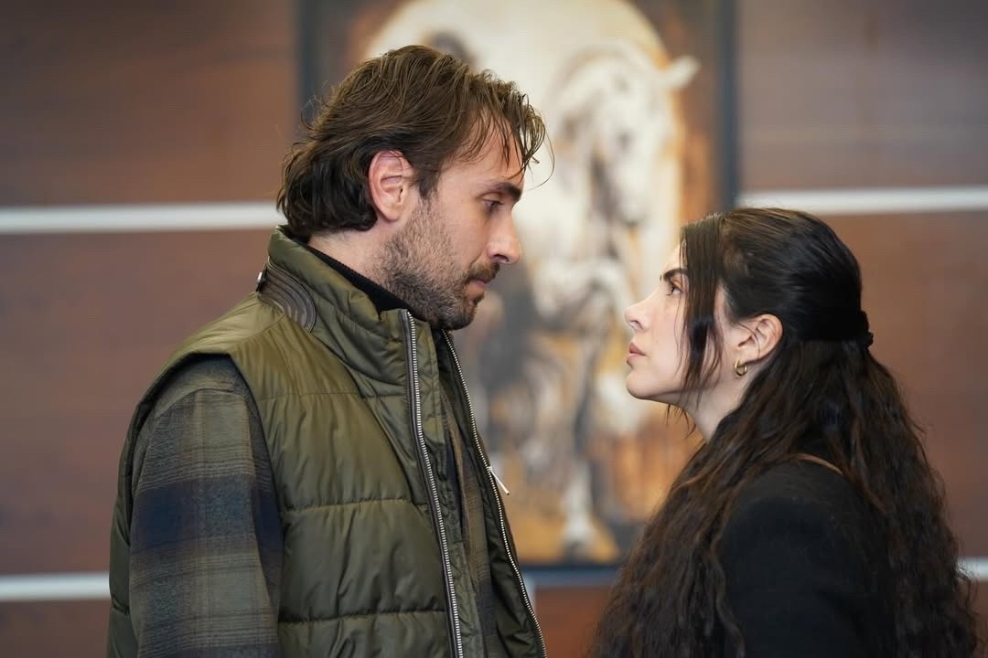 кадр из сериала "Это море переполнится"