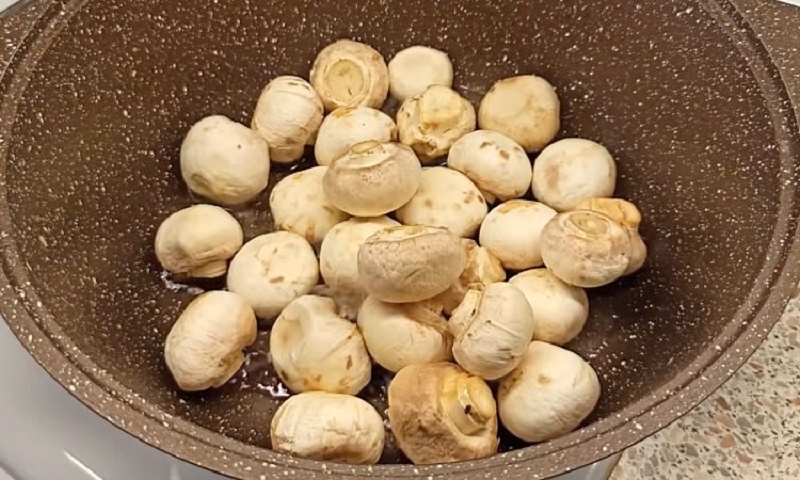 Постный плов с шампиньонами: как приготовить насыщенное и ароматное блюдо без мяса