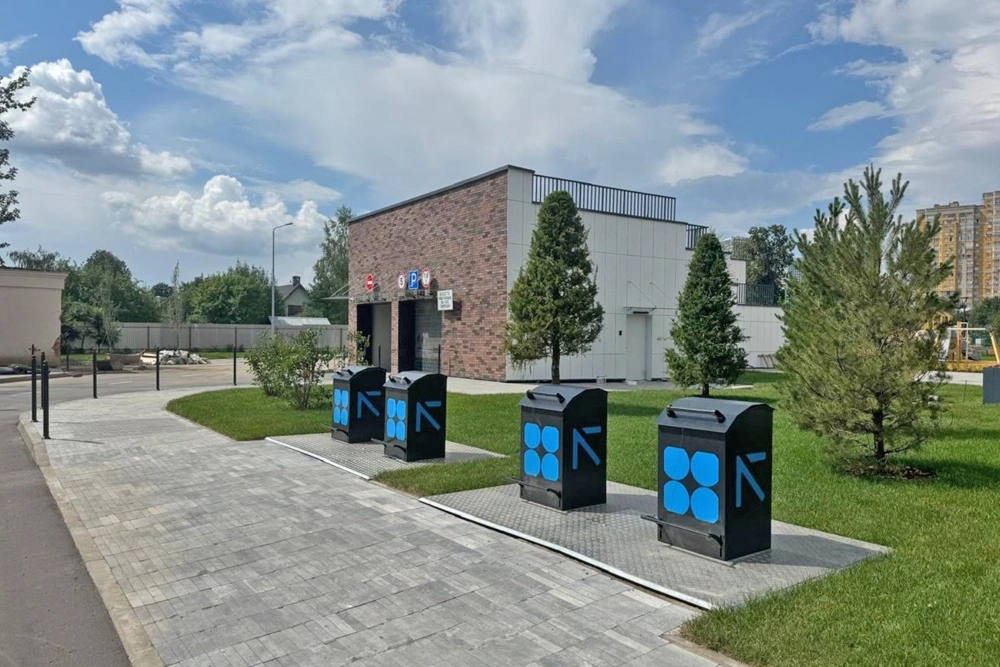 Пример установленной подземной системы накопления ТКО, фото «РГ»