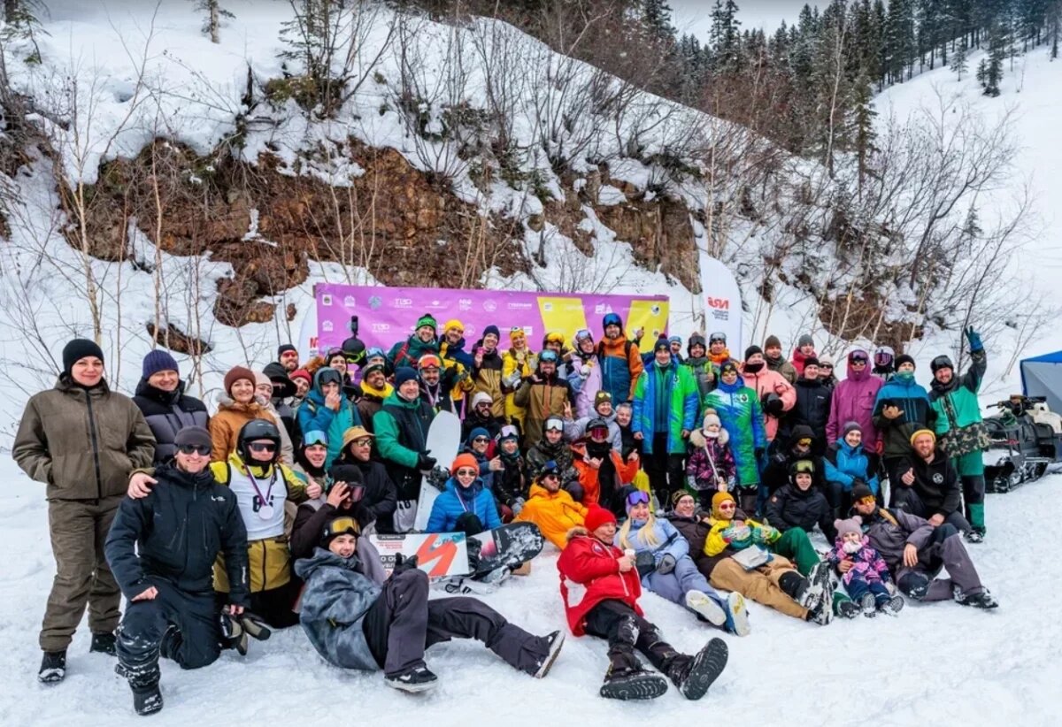    Фрирайдеры покорили дикий хребет Мяо Чан в Хабаровском крае