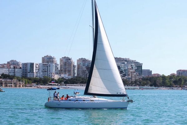 Аренда яхты в Геленджике