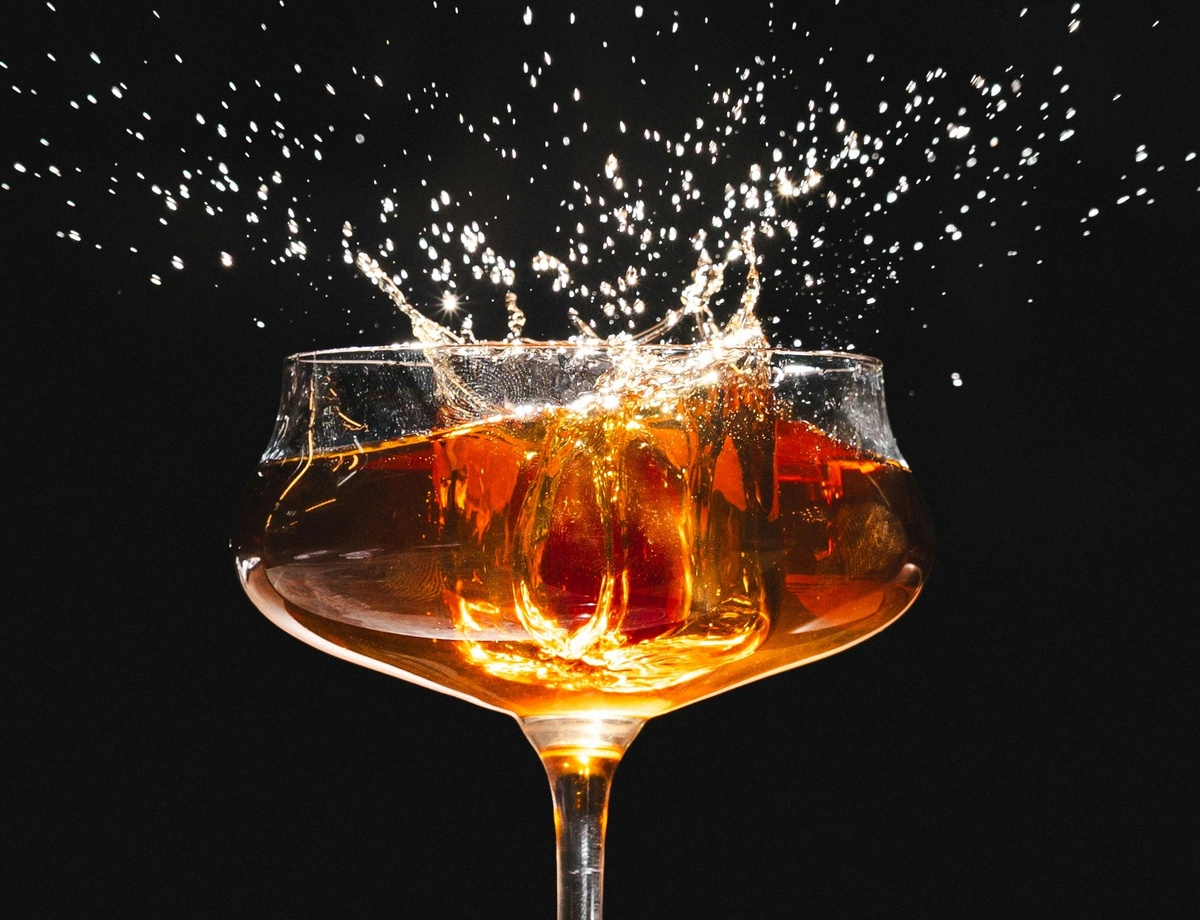     Клуб разбитых сердец: крепкие напитки с горьким вкусом