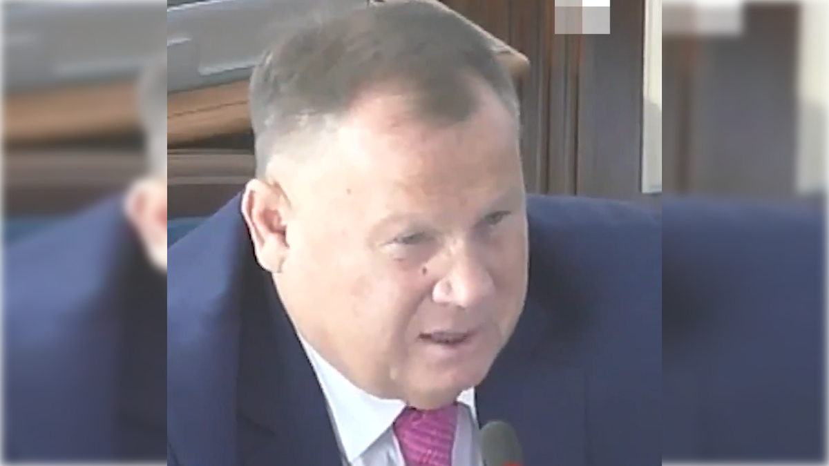 Кадр трансляции заседания: duma-perm.ru