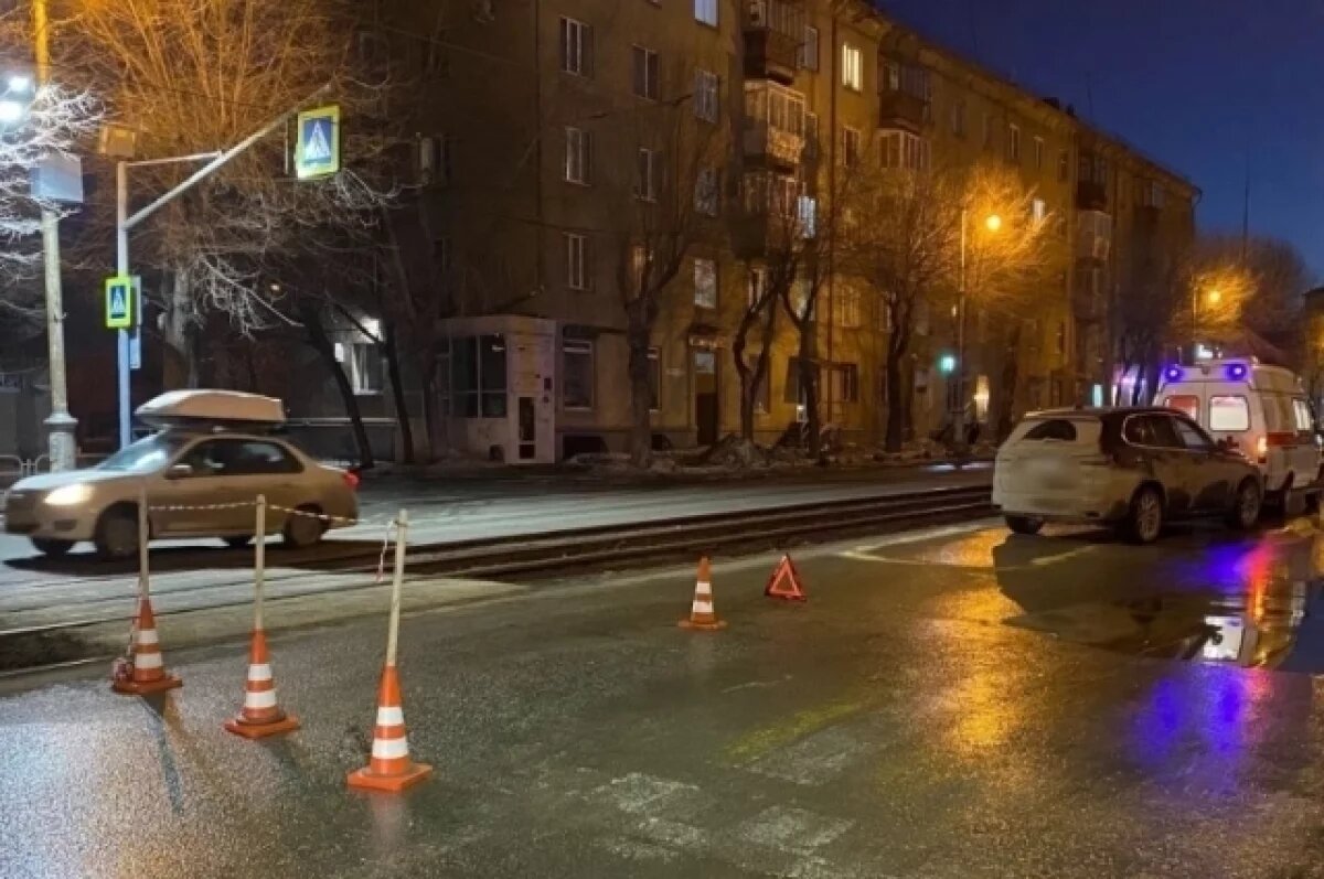    В Магнитогорске водитель BMW сбил девушку на пешеходном переходе