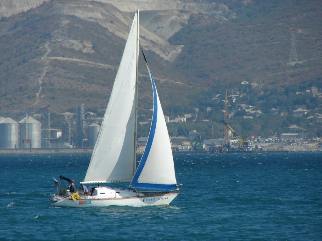 Прогулка на яхте в Геленджике