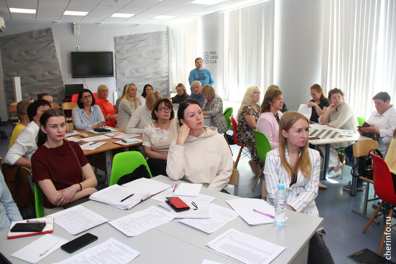    Жителей региона приглашают принять участие в отборочном этапе восьмого потока бесплатной лидерской программы "Архитекторы.рф"