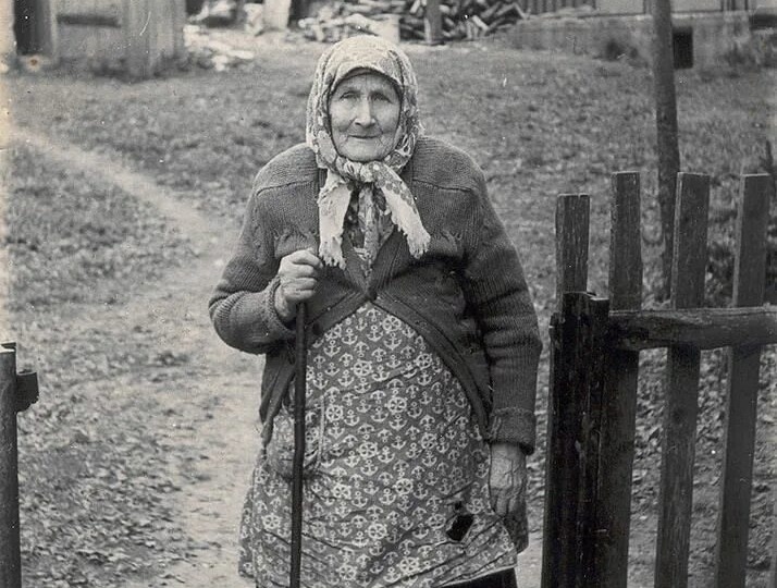 БЕЗРОДНАЯ...