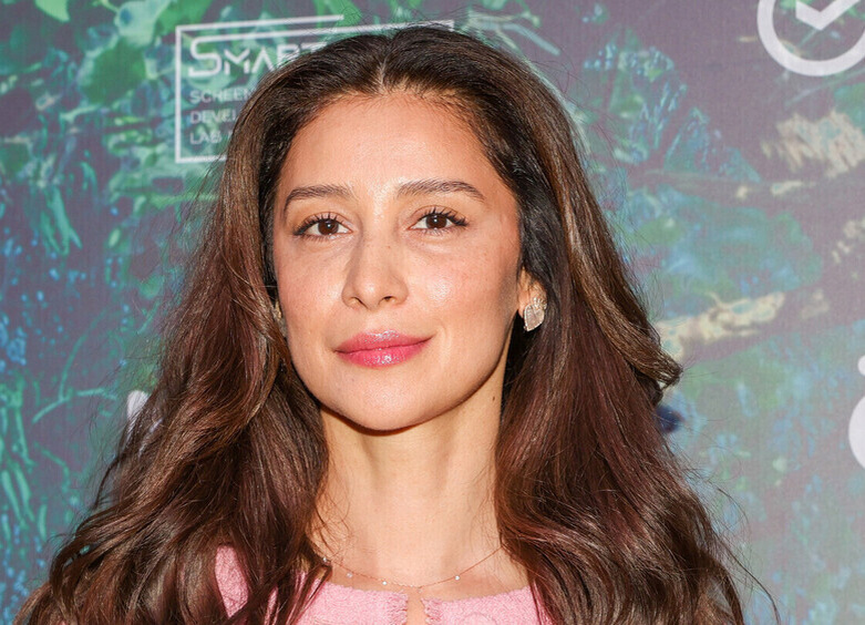     Равшана Куркова