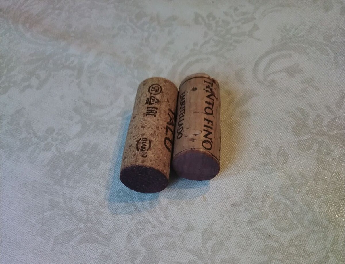 Пробка у красностопа солидная, Диам10