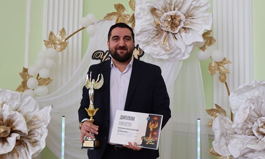 Чудны дела твои, Господи: главврач ЦРБ без медобразования стал «Человеком года» в Челябинской области