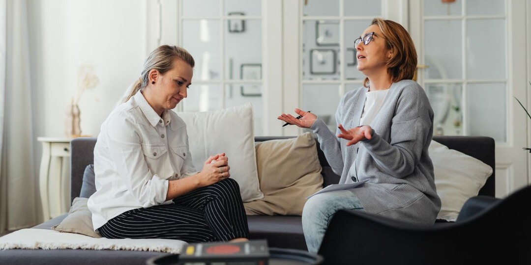 – Какая родня? Я даже дверь не открою! – свекровь позвала всех в мою квартиру. Часть 2