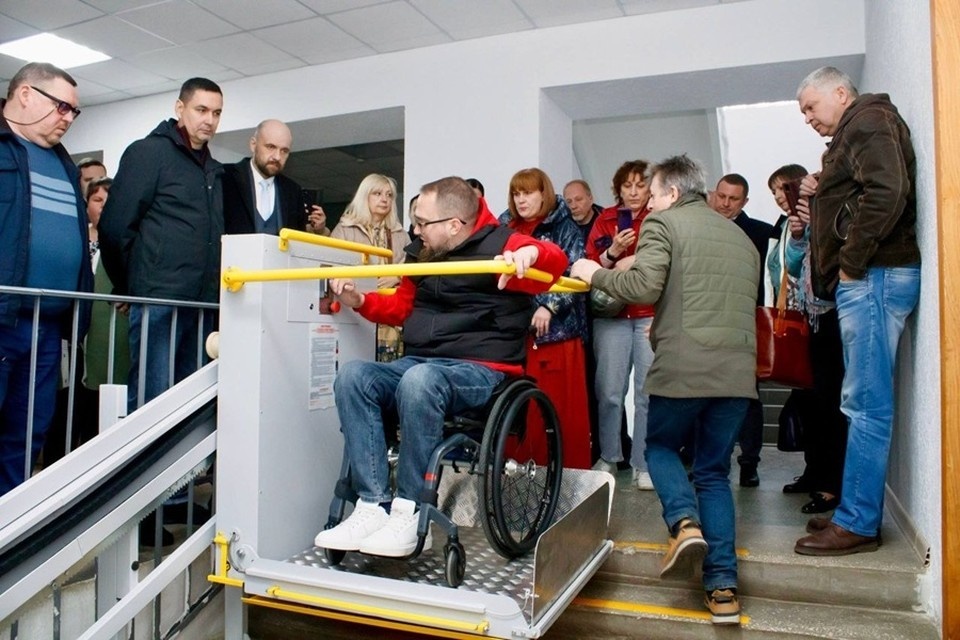    В Донецке показали новое оборудование для людей с ограниченными возможностями. Фото: Минкультуры ДНР