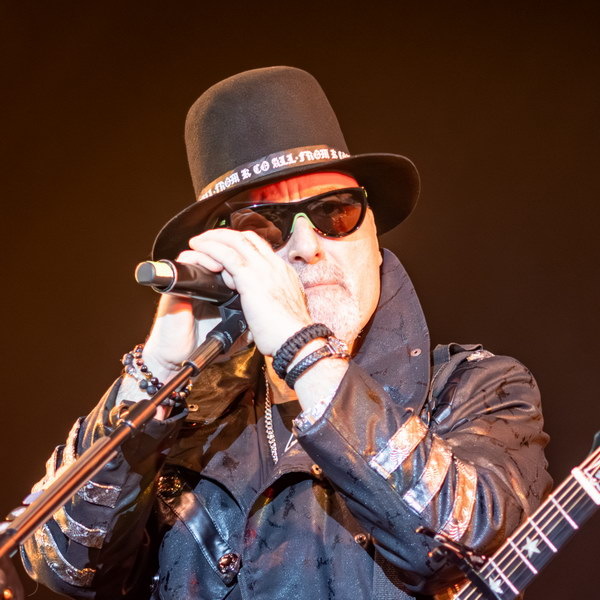     Юбилейный концерт «Крематория» покажет «Рен-ТВ»