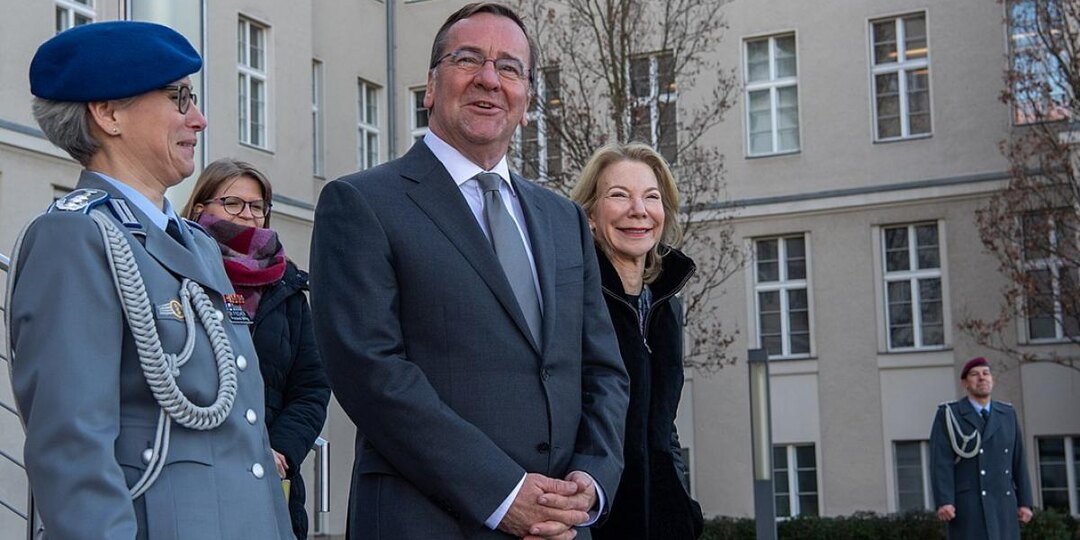 Тени Йокосуки шепчут о прошлом: Германия и Япония строят правовую базу для войск друг у друга