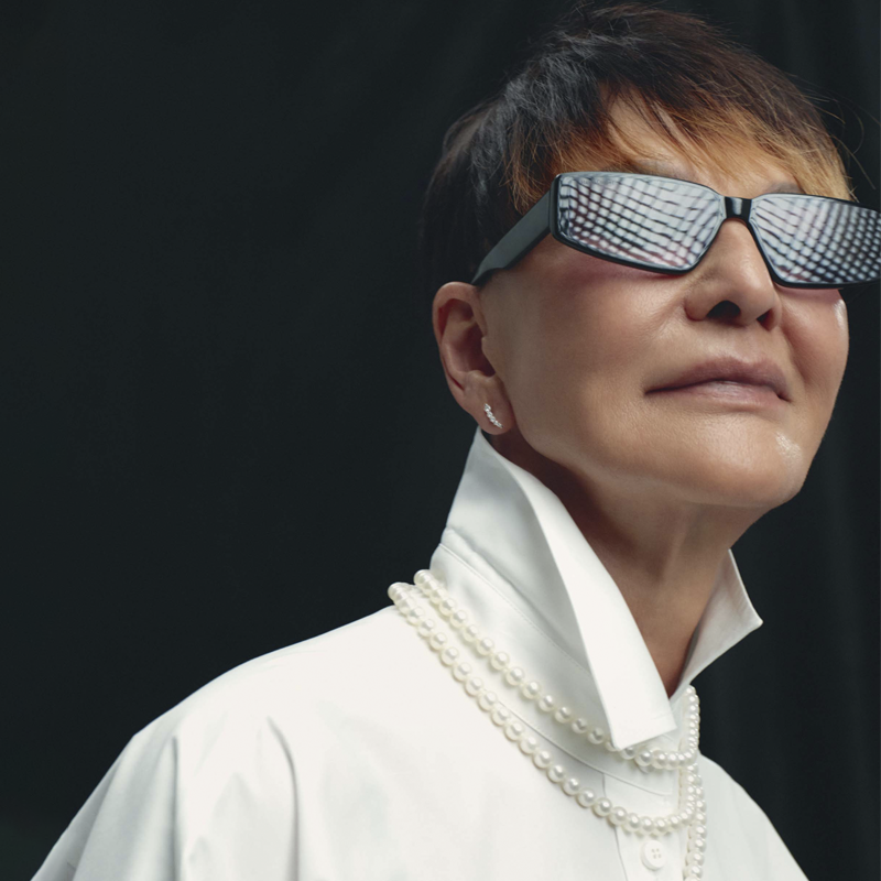 Ирина Хакамада в серьгах Classic и колье Pearl, все Mercury