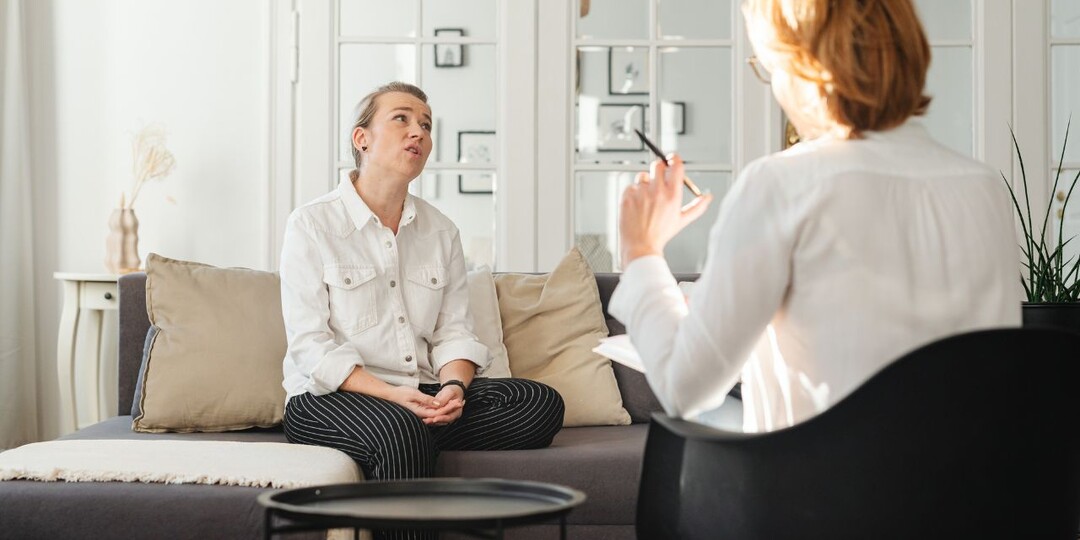 – Какая родня? Я даже дверь не открою! – свекровь позвала всех в мою квартиру. Часть 4